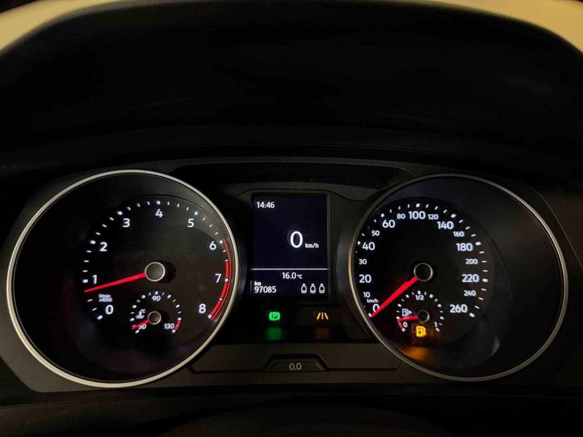 Volkswagen Tiguan Volkswagen Tiguan 1.4 TSI Comfortline Business *Massage* Elektr.Trekhaak|Dealer OH