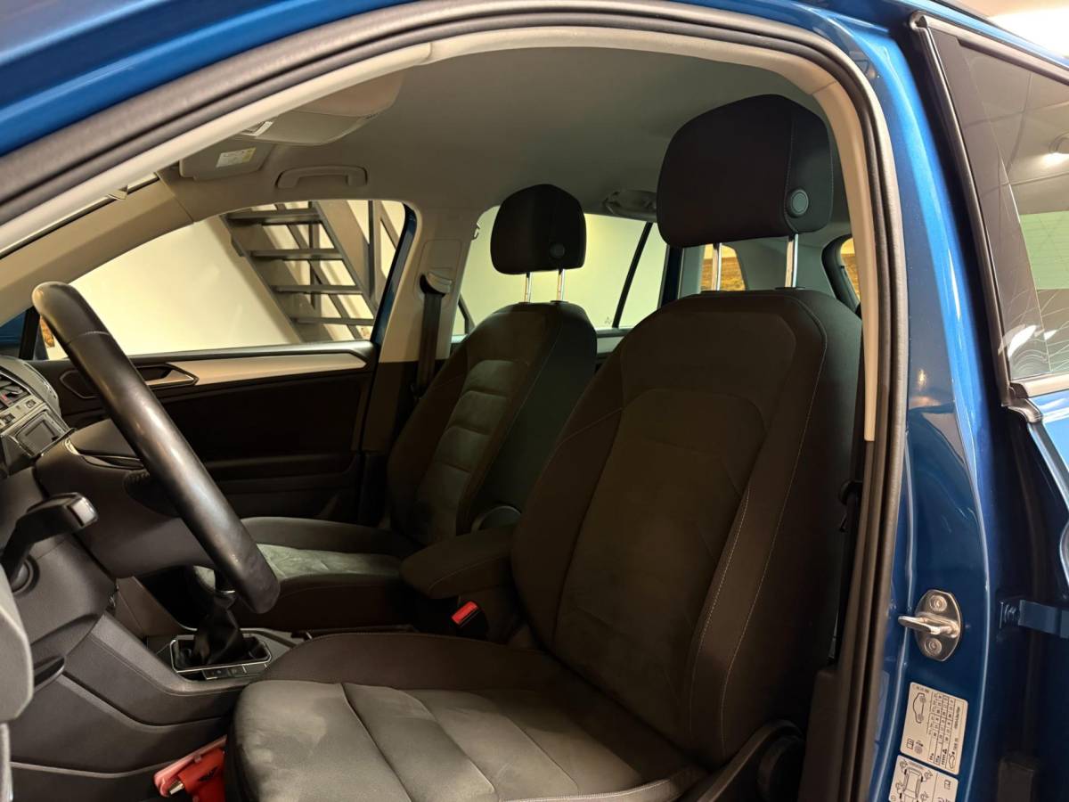 Volkswagen Tiguan Volkswagen Tiguan 1.4 TSI Comfortline Business *Massage* Elektr.Trekhaak|Dealer OH