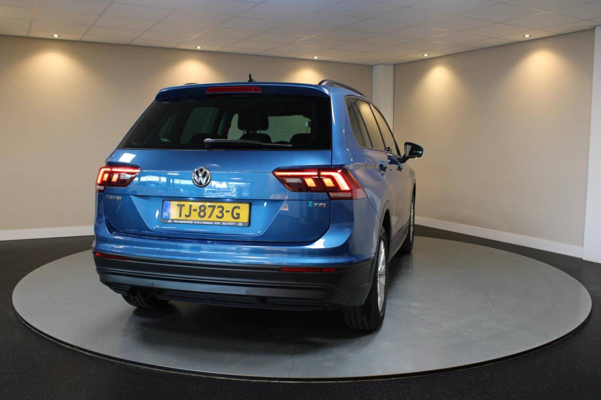 Volkswagen Tiguan Volkswagen Tiguan 1.4 TSI Comfortline Business *Massage* Elektr.Trekhaak|Dealer OH