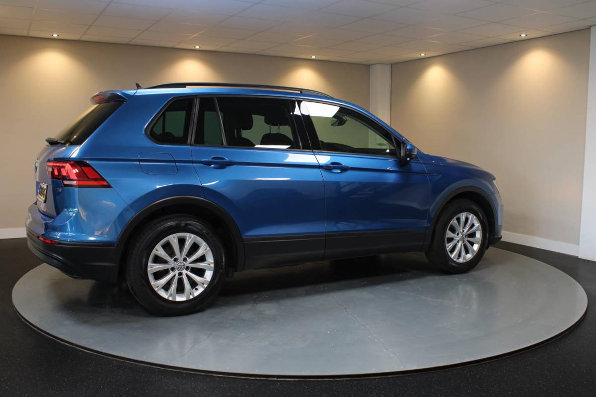 Volkswagen Tiguan Volkswagen Tiguan 1.4 TSI Comfortline Business *Massage* Elektr.Trekhaak|Dealer OH