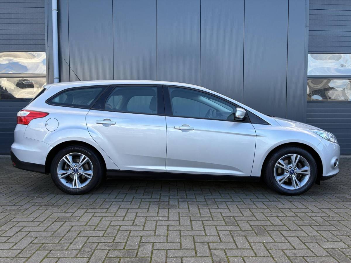 Ford Focus Ford Focus Wagon 1.0 EcoBoost 125 PK Edition Plus | AIRCO | PDC | WINTER PAKKET