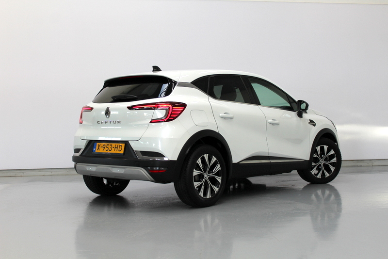 Renault Captur Renault Captur 1.3 mild hybrid 140 techno 141PK, RIJKLAAR!! PANORAMADAK | DEELS LEER | BOSE | STOEL/STUUR/RUITVERWARMING