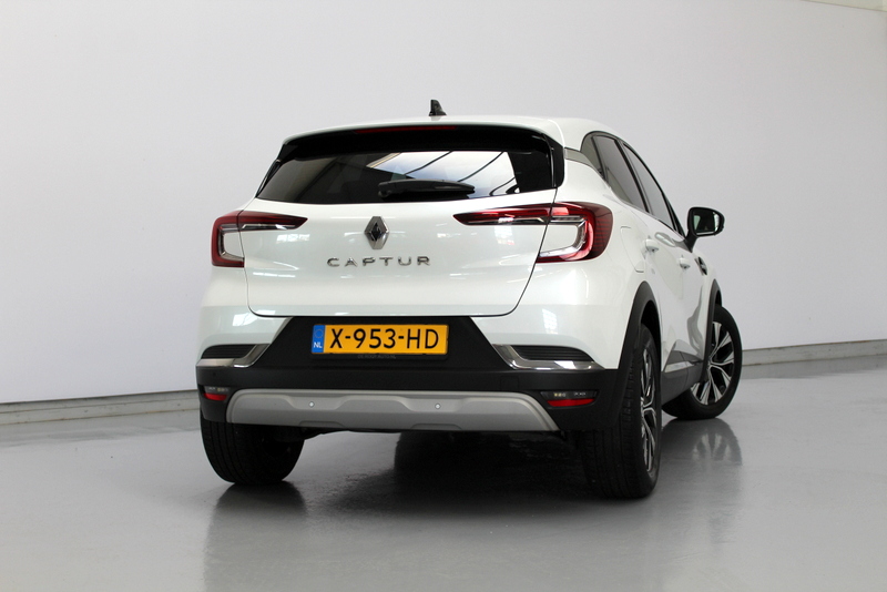 Renault Captur Renault Captur 1.3 mild hybrid 140 techno 141PK, RIJKLAAR!! PANORAMADAK | DEELS LEER | BOSE | STOEL/STUUR/RUITVERWARMING