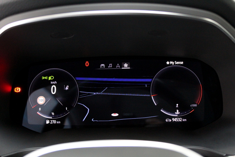 Renault Captur Renault Captur 1.3 mild hybrid 140 techno 141PK, RIJKLAAR!! PANORAMADAK | DEELS LEER | BOSE | STOEL/STUUR/RUITVERWARMING