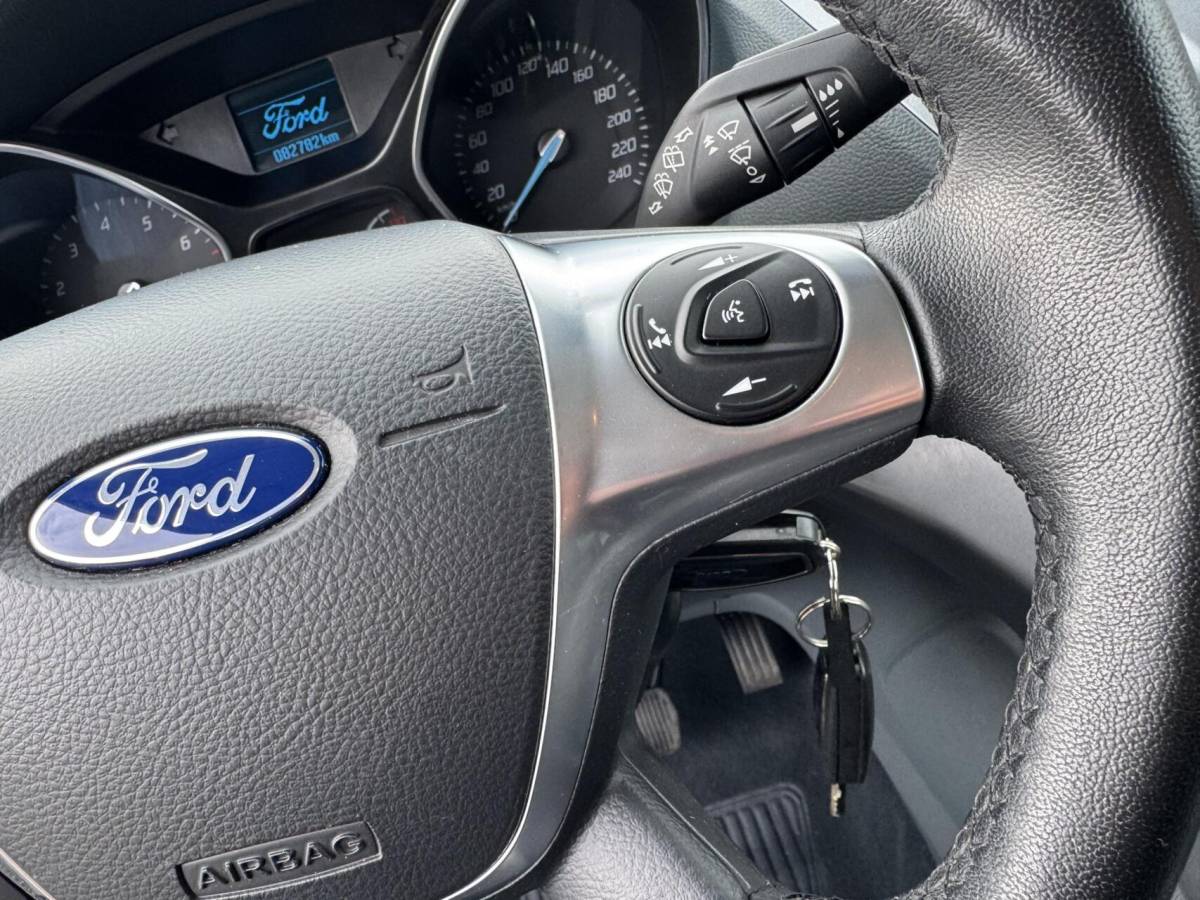 Ford C-MAX Ford C-Max 1.0 Titanium 82747 kM nieuwstaat DISTRIBUTIE NIEUW