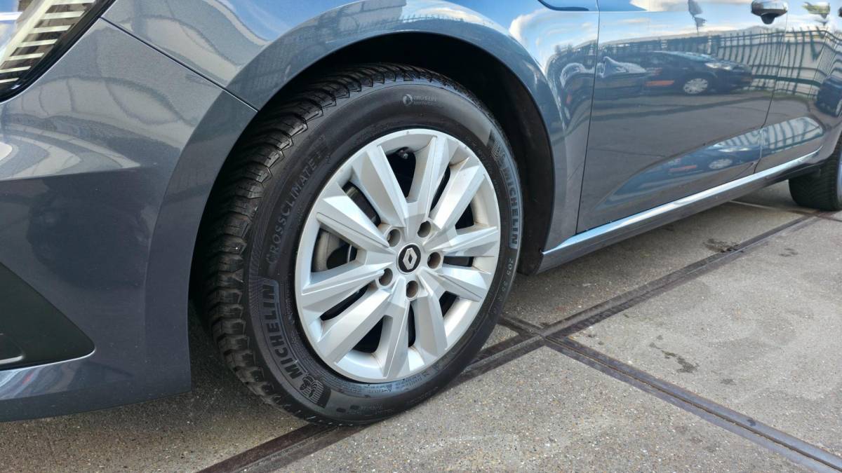 Renault Mégane Estate Renault Mégane Estate 1.3 TCe 140 Equilibre Michelin 4season, 100%onderhoud