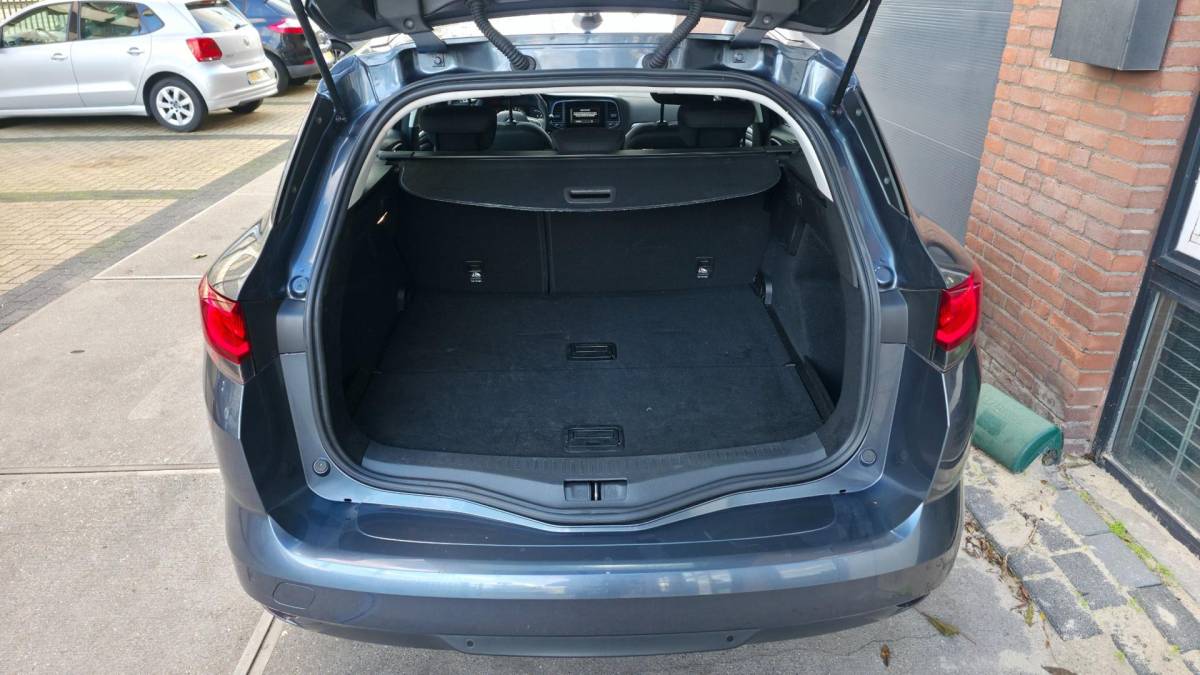 Renault Mégane Estate Renault Mégane Estate 1.3 TCe 140 Equilibre Michelin 4season, 100%onderhoud