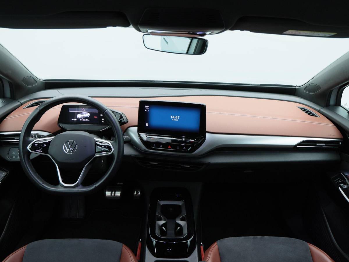 Volkswagen ID.4 Volkswagen ID.4 Business 77 kWh 204 Pk | Adaptive Cruise | Climate Control | Stoelverwarming | Navigatie | Camera | Carplay | 19 Inch | 40.715 Km!!
