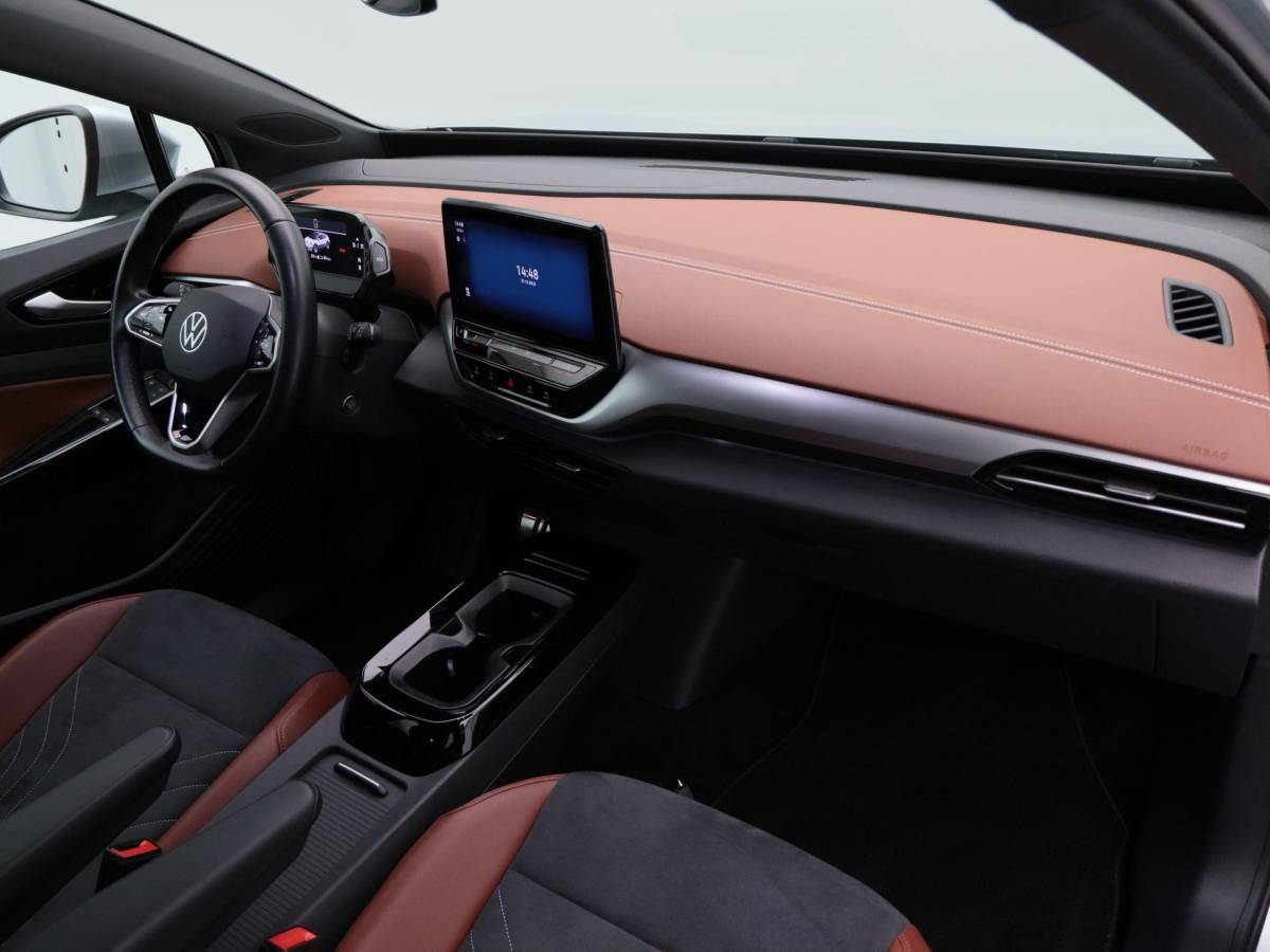 Volkswagen ID.4 Volkswagen ID.4 Business 77 kWh 204 Pk | Adaptive Cruise | Climate Control | Stoelverwarming | Navigatie | Camera | Carplay | 19 Inch | 40.715 Km!!