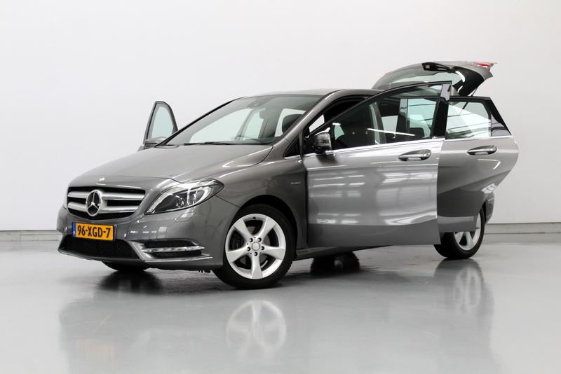 Mercedes-Benz B-Klasse Mercedes-Benz B-klasse 180 123PK, RIJKLAAR!! | AIRCO | CRUISE CONTROLE | LEER | NAVIGATIE | VERWARMDE STOELEN