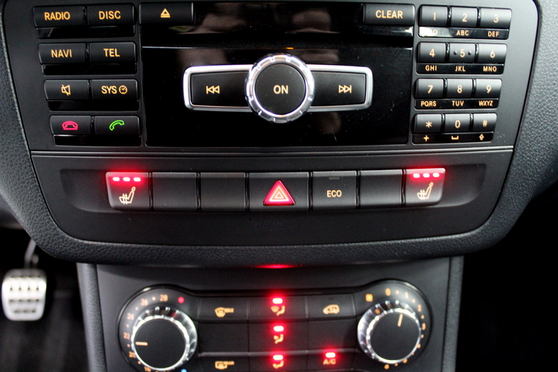 Mercedes-Benz B-Klasse Mercedes-Benz B-klasse 180 123PK, RIJKLAAR!! | AIRCO | CRUISE CONTROLE | LEER | NAVIGATIE | VERWARMDE STOELEN