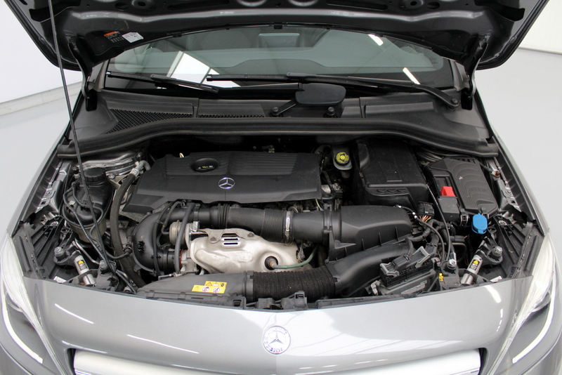 Mercedes-Benz B-Klasse Mercedes-Benz B-klasse 180 123PK, RIJKLAAR!! | AIRCO | CRUISE CONTROLE | LEER | NAVIGATIE | VERWARMDE STOELEN