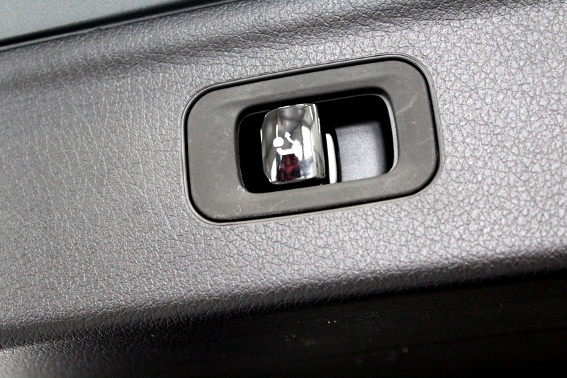 Mercedes-Benz EQE Mercedes-Benz EQE SUV 350 4Matic AMG Line 91 kWh, RIJKLAAR!! | PANORAMADAK | ELEC-TREKHAAK | LUCHTVERING | BURMESTER SOUND