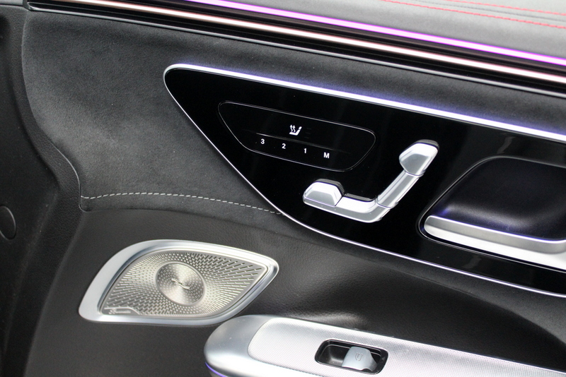 Mercedes-Benz EQE Mercedes-Benz EQE SUV 350 4Matic AMG Line 91 kWh, RIJKLAAR!! | PANORAMADAK | ELEC-TREKHAAK | LUCHTVERING | BURMESTER SOUND