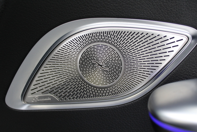 Mercedes-Benz EQE Mercedes-Benz EQE SUV 350 4Matic AMG Line 91 kWh, RIJKLAAR!! | PANORAMADAK | ELEC-TREKHAAK | LUCHTVERING | BURMESTER SOUND