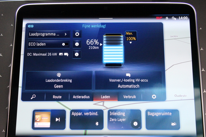 Mercedes-Benz EQE Mercedes-Benz EQE SUV 350 4Matic AMG Line 91 kWh, RIJKLAAR!! | PANORAMADAK | ELEC-TREKHAAK | LUCHTVERING | BURMESTER SOUND