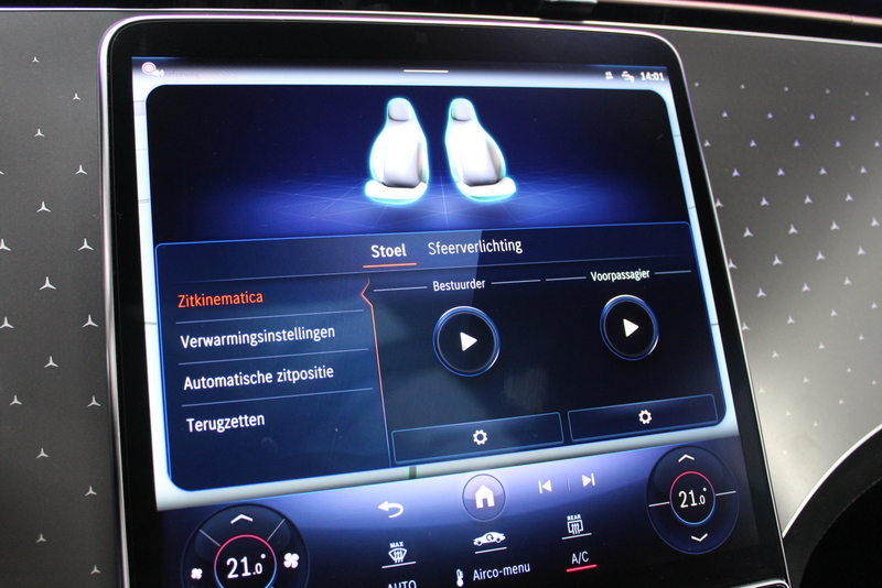 Mercedes-Benz EQE Mercedes-Benz EQE SUV 350 4Matic AMG Line 91 kWh, RIJKLAAR!! | PANORAMADAK | ELEC-TREKHAAK | LUCHTVERING | BURMESTER SOUND