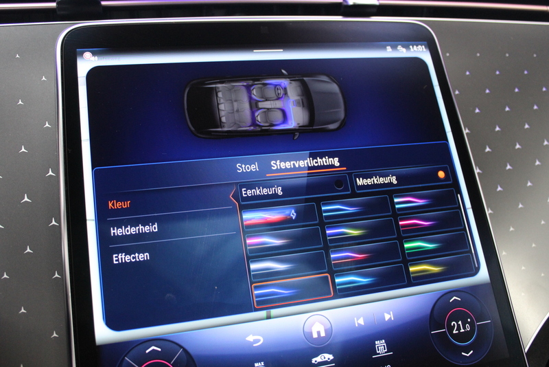 Mercedes-Benz EQE Mercedes-Benz EQE SUV 350 4Matic AMG Line 91 kWh, RIJKLAAR!! | PANORAMADAK | ELEC-TREKHAAK | LUCHTVERING | BURMESTER SOUND