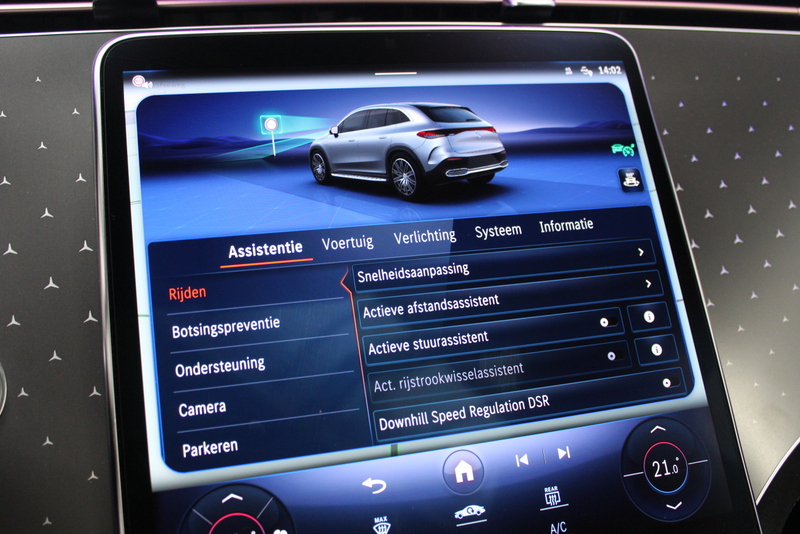 Mercedes-Benz EQE Mercedes-Benz EQE SUV 350 4Matic AMG Line 91 kWh, RIJKLAAR!! | PANORAMADAK | ELEC-TREKHAAK | LUCHTVERING | BURMESTER SOUND