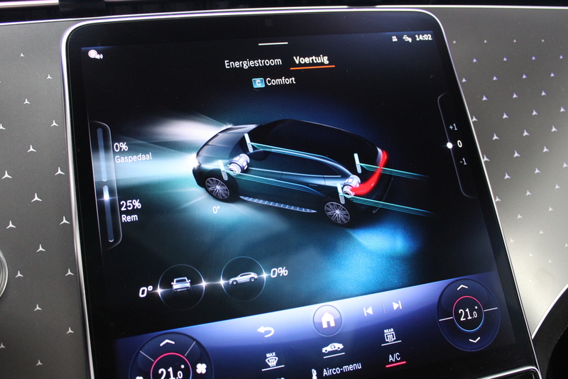 Mercedes-Benz EQE Mercedes-Benz EQE SUV 350 4Matic AMG Line 91 kWh, RIJKLAAR!! | PANORAMADAK | ELEC-TREKHAAK | LUCHTVERING | BURMESTER SOUND