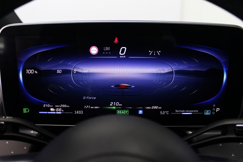 Mercedes-Benz EQE Mercedes-Benz EQE SUV 350 4Matic AMG Line 91 kWh, RIJKLAAR!! | PANORAMADAK | ELEC-TREKHAAK | LUCHTVERING | BURMESTER SOUND