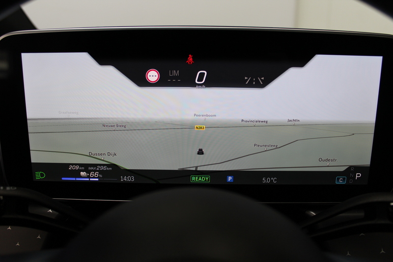 Mercedes-Benz EQE Mercedes-Benz EQE SUV 350 4Matic AMG Line 91 kWh, RIJKLAAR!! | PANORAMADAK | ELEC-TREKHAAK | LUCHTVERING | BURMESTER SOUND