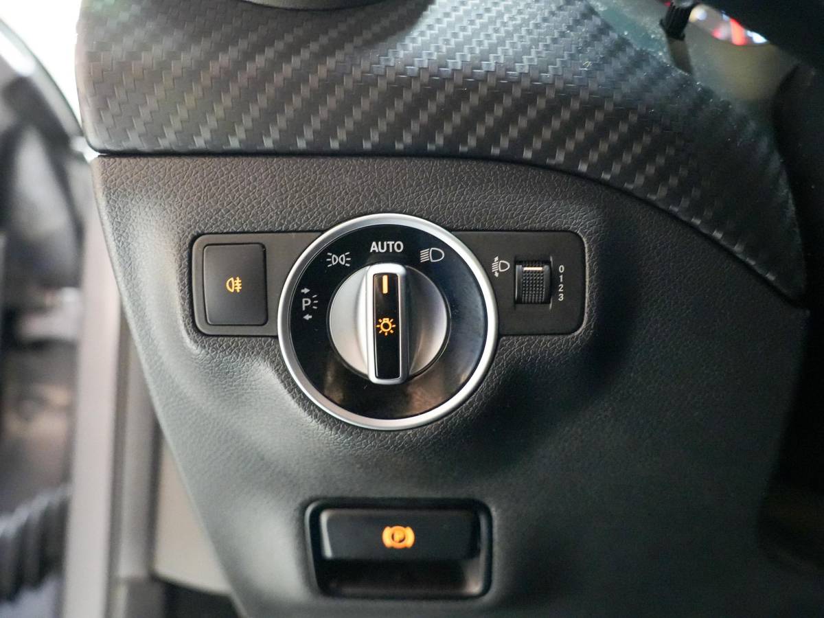 Mercedes-Benz A-Klasse Mercedes-Benz A-klasse 250 Sport Ambition