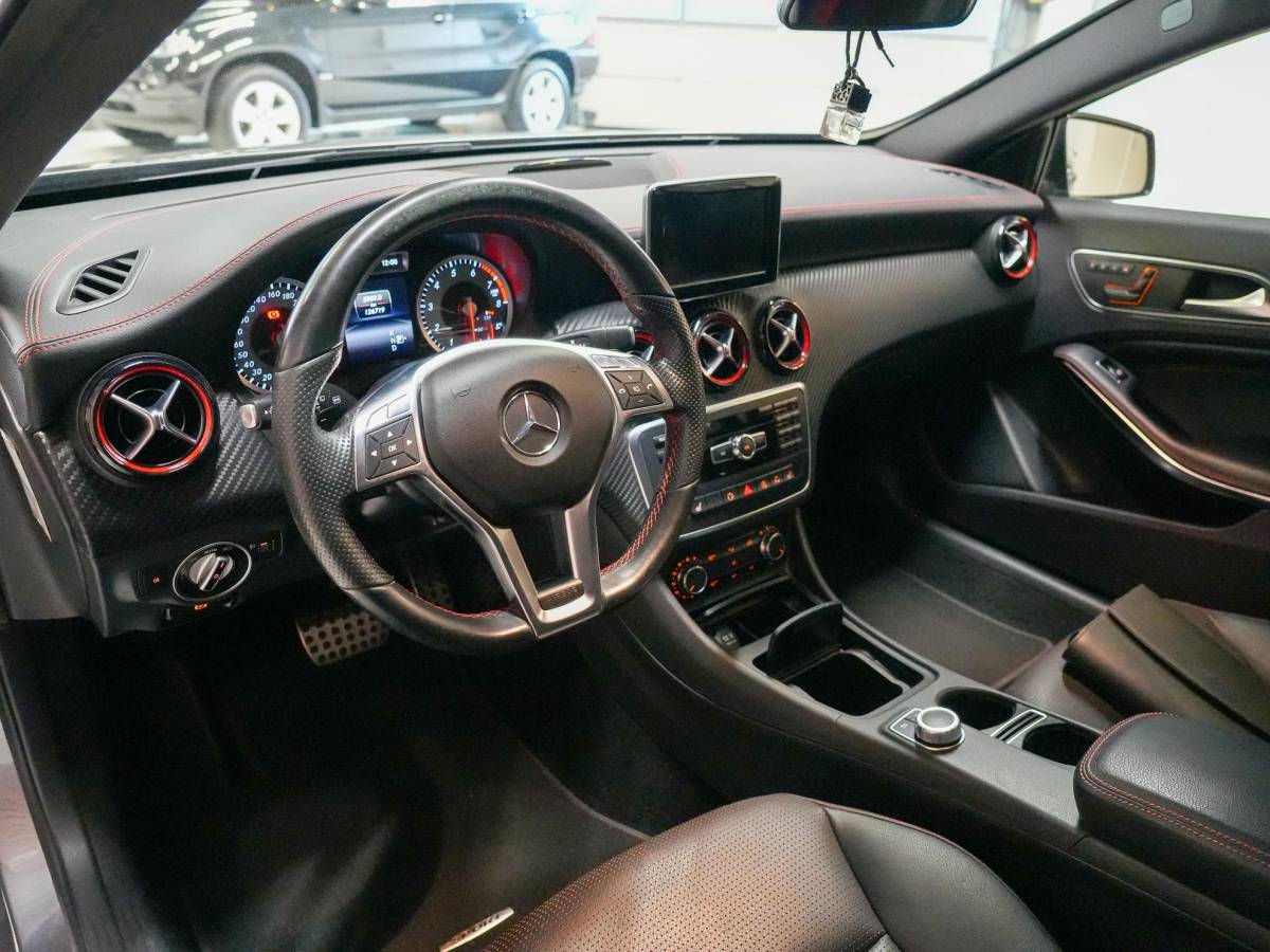 Mercedes-Benz A-Klasse Mercedes-Benz A-klasse 250 Sport Ambition