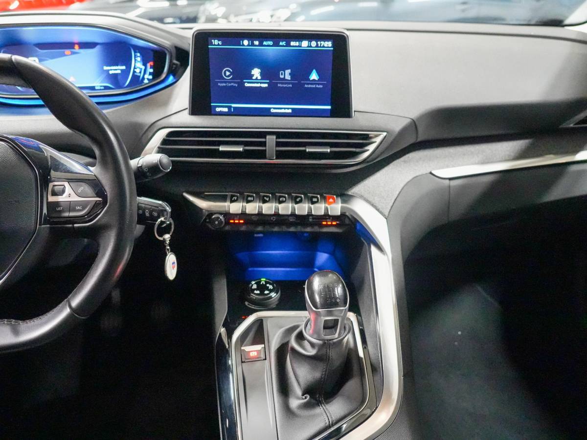 Peugeot 5008 Peugeot 5008 1.2 PureTech Access 7P