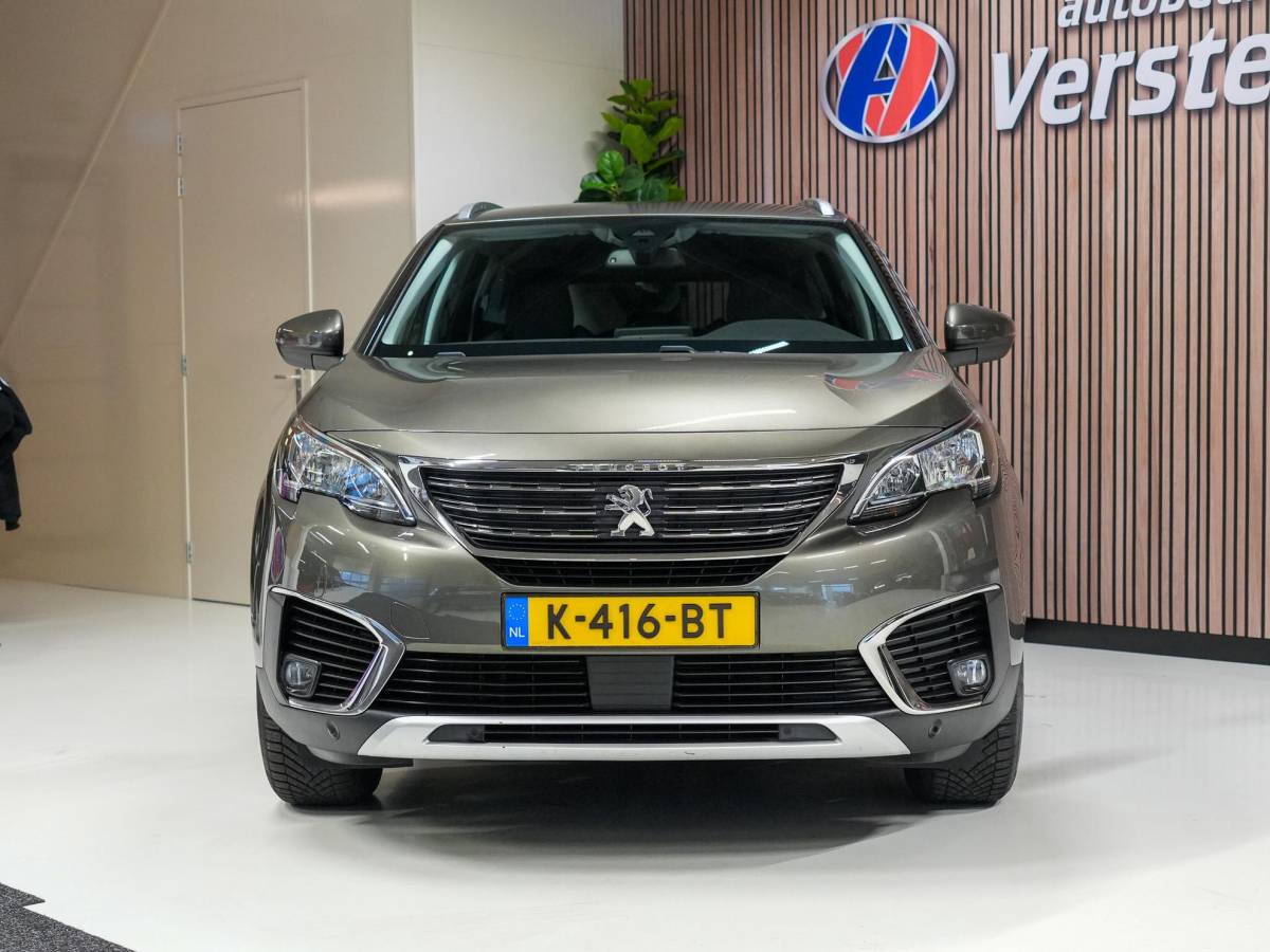 Peugeot 5008 Peugeot 5008 1.2 PureTech Access 7P