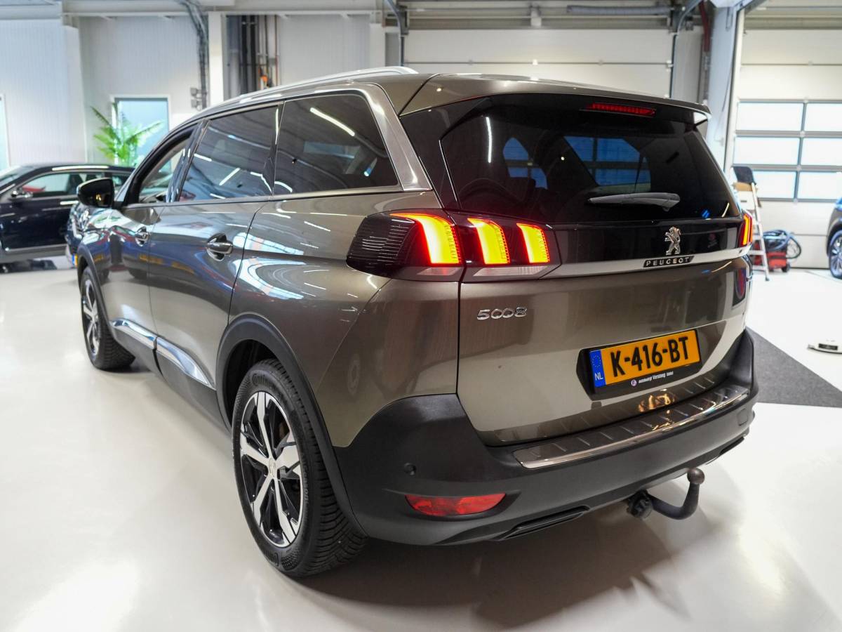 Peugeot 5008 Peugeot 5008 1.2 PureTech Access 7P
