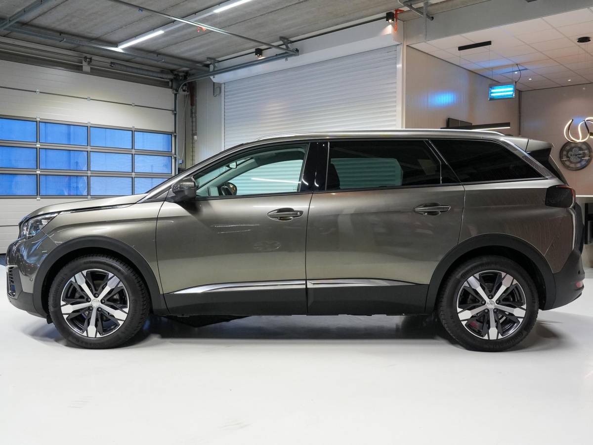 Peugeot 5008 Peugeot 5008 1.2 PureTech Access 7P