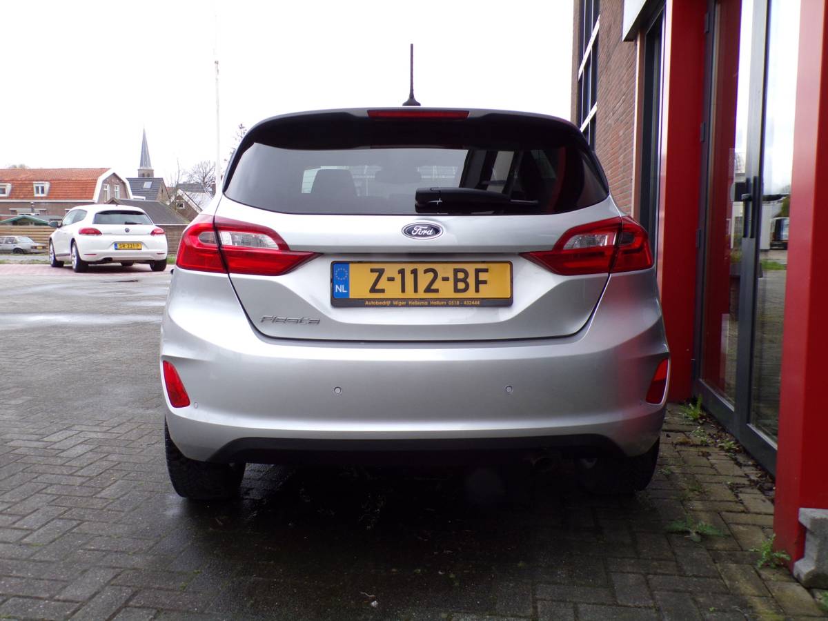 Ford Fiesta Ford Fiesta 1.0 EcoBoost Hybrid Titanium X Stoel/stuurverwarming ECC Cruise 125PK