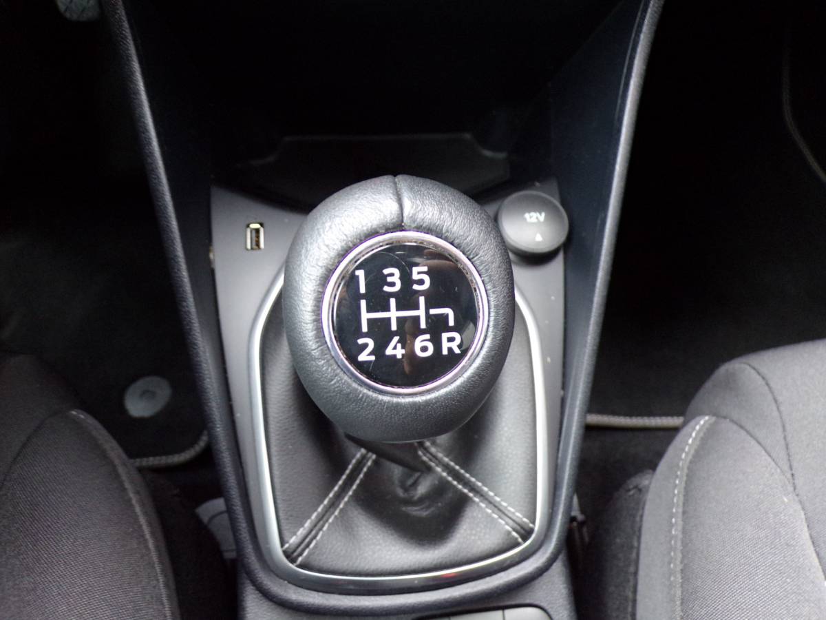 Ford Fiesta Ford Fiesta 1.0 EcoBoost Hybrid Titanium X Stoel/stuurverwarming ECC Cruise 125PK