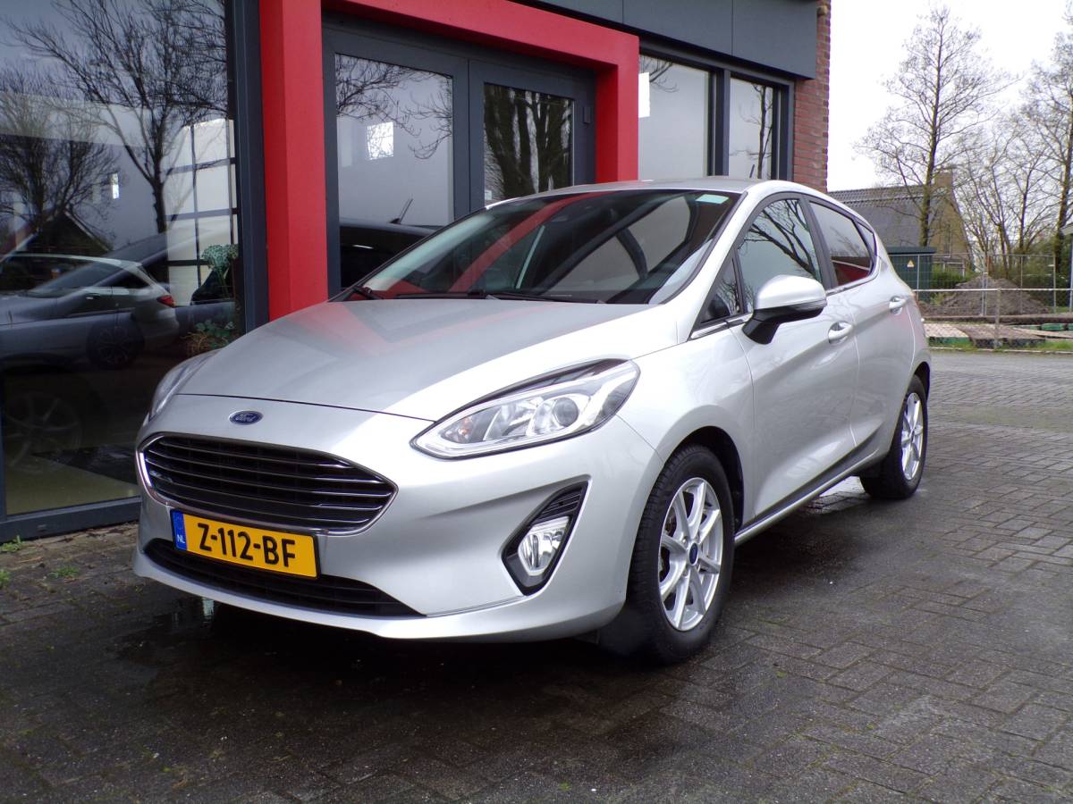 Ford Fiesta Ford Fiesta 1.0 EcoBoost Hybrid Titanium X Stoel/stuurverwarming ECC Cruise 125PK