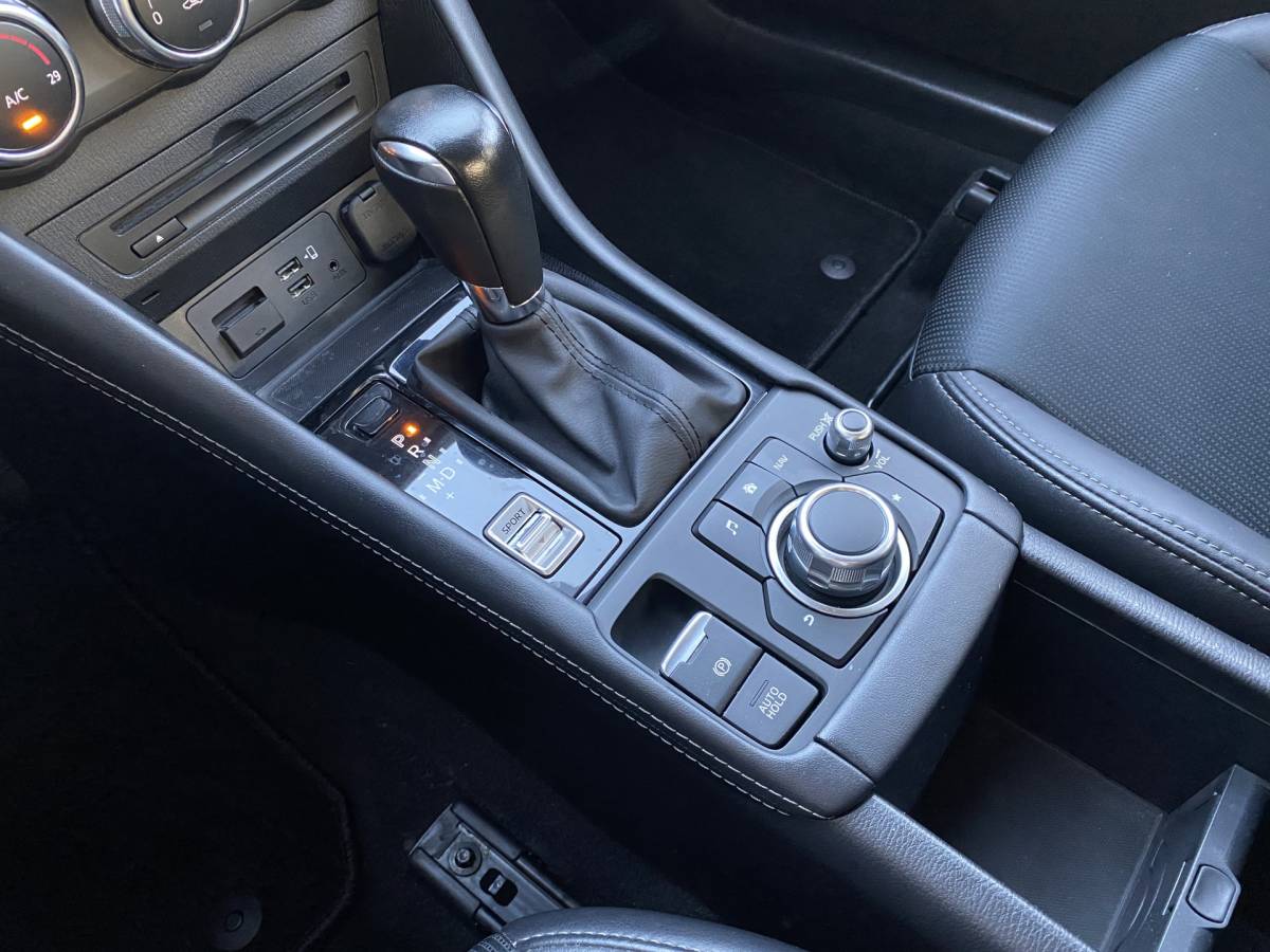 Mazda CX-3 Mazda CX-3 2.0 SkyActiv-G 120 GT-M AUT. | 1e eigenaar | dealer onderhouden | navigatie | camera | head up display | carplay