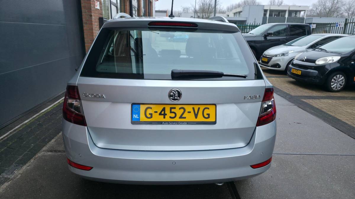 Škoda Fabia Skoda Fabia Combi 1.0 Business Edition I stoel verw I Navi I Ruimte I