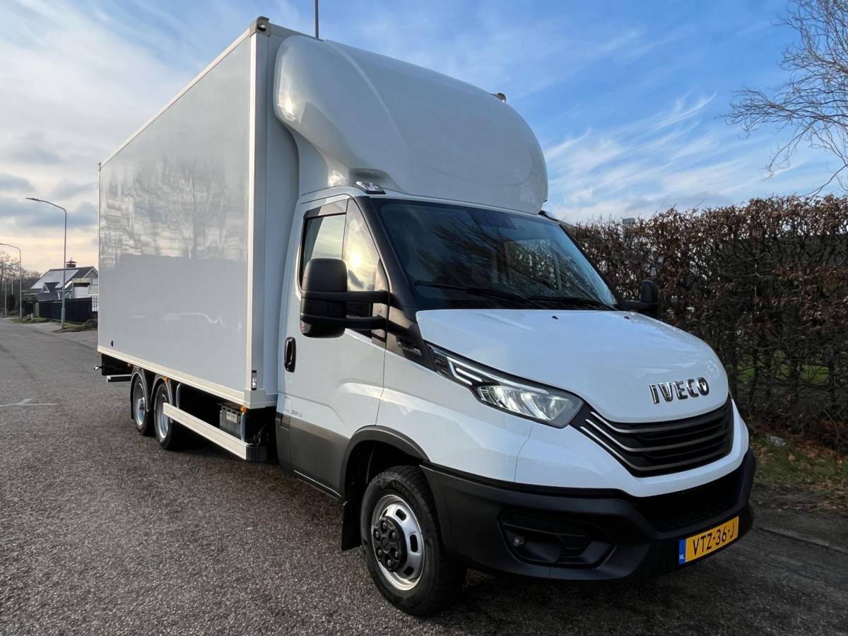 Iveco Daily Iveco Daily 40C18 3.0 Automaat Clixtar | BE Combinatie N1 7 Ton