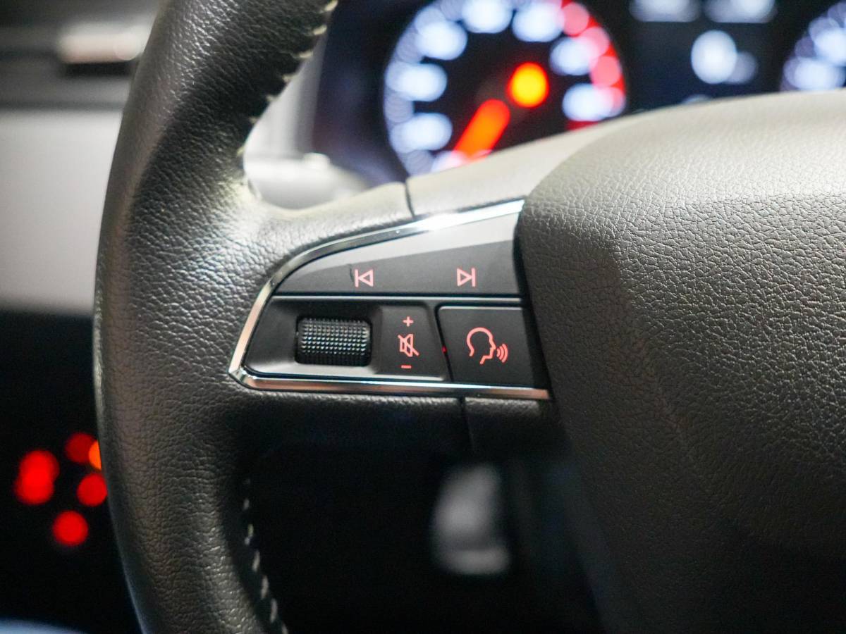 SEAT Ibiza SEAT Ibiza 1.0 MPI Reference |VOL!|stoelvrm|clima|carplay|park