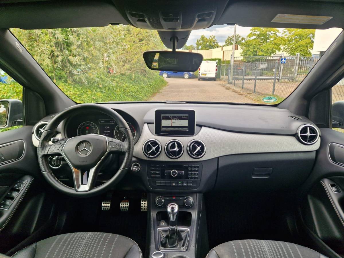 Mercedes-Benz B-Klasse Mercedes-Benz B-klasse 180 Ambition