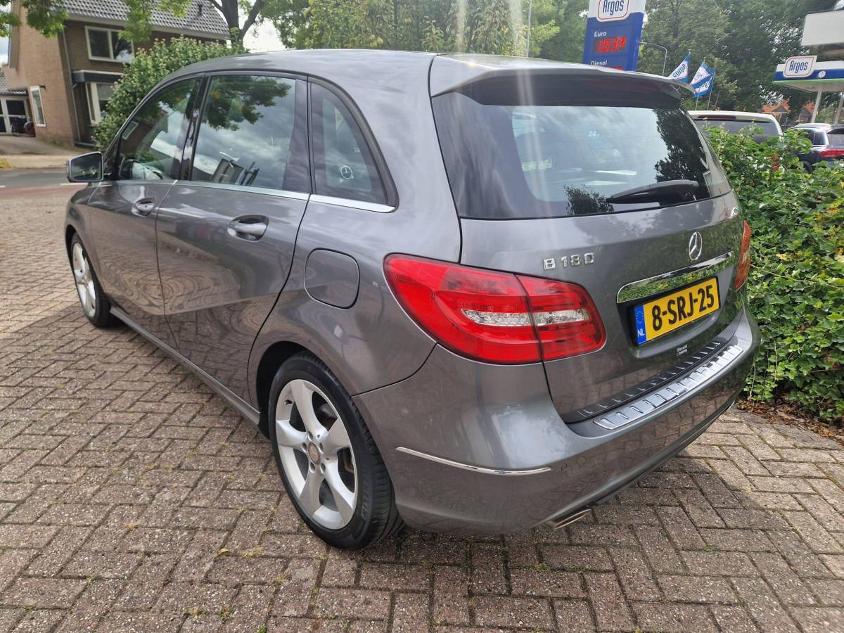 Mercedes-Benz B-Klasse Mercedes-Benz B-klasse 180 Ambition