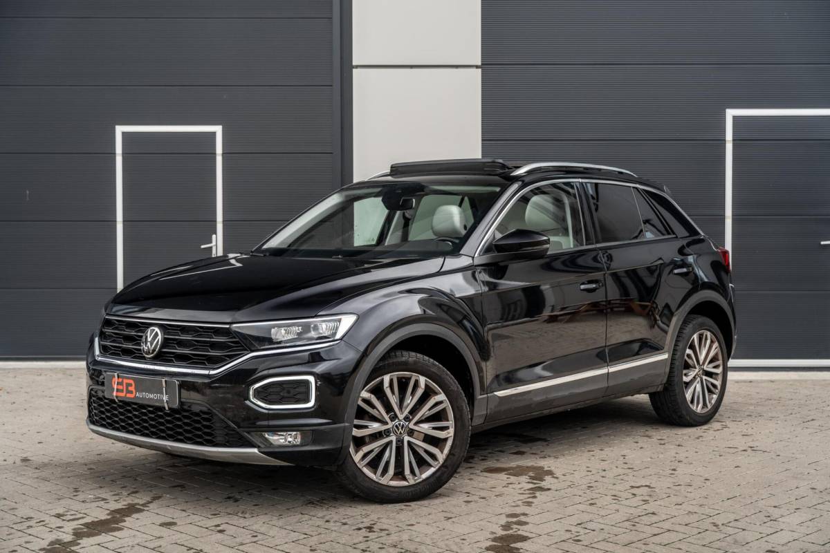 Volkswagen T-Roc Volkswagen T-Roc 1.5 TSI Sport Leder|Camera|Carplay|Pano|VOL