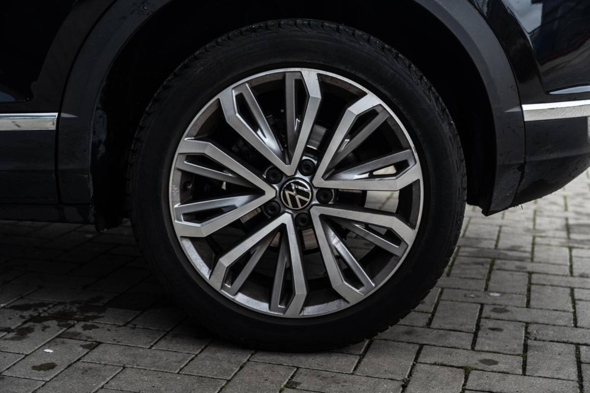 Volkswagen T-Roc Volkswagen T-Roc 1.5 TSI Sport Leder|Camera|Carplay|Pano|VOL
