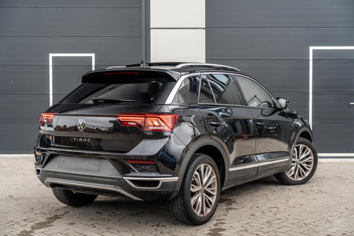 Volkswagen T-Roc Volkswagen T-Roc 1.5 TSI Sport Leder|Camera|Carplay|Pano|VOL