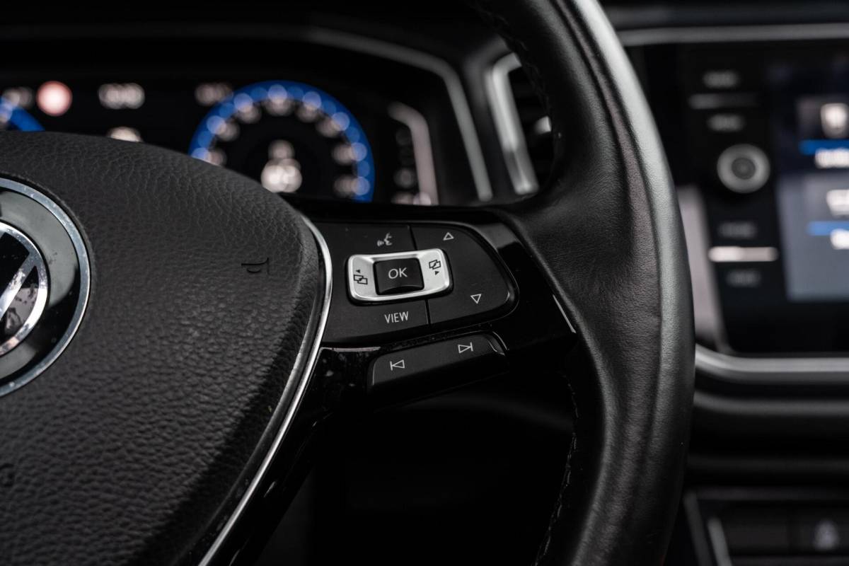Volkswagen T-Roc Volkswagen T-Roc 1.5 TSI Sport Leder|Camera|Carplay|Pano|VOL