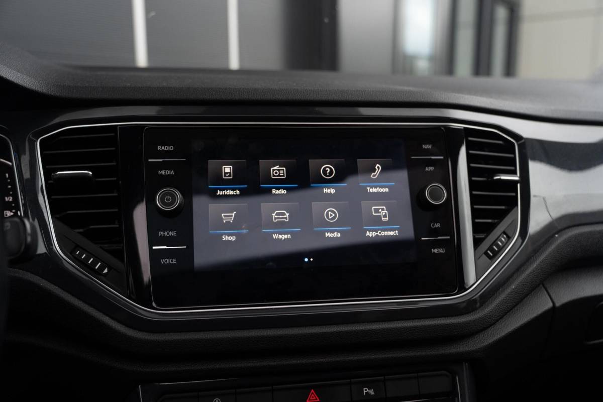 Volkswagen T-Roc Volkswagen T-Roc 1.5 TSI Sport Leder|Camera|Carplay|Pano|VOL