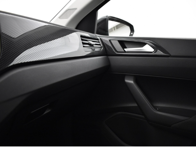 Volkswagen Polo Volkswagen Polo Life Edition 1.0 TSI 95 pK 5 versn. Hand · Achteruitrijcamera · regensensor ·