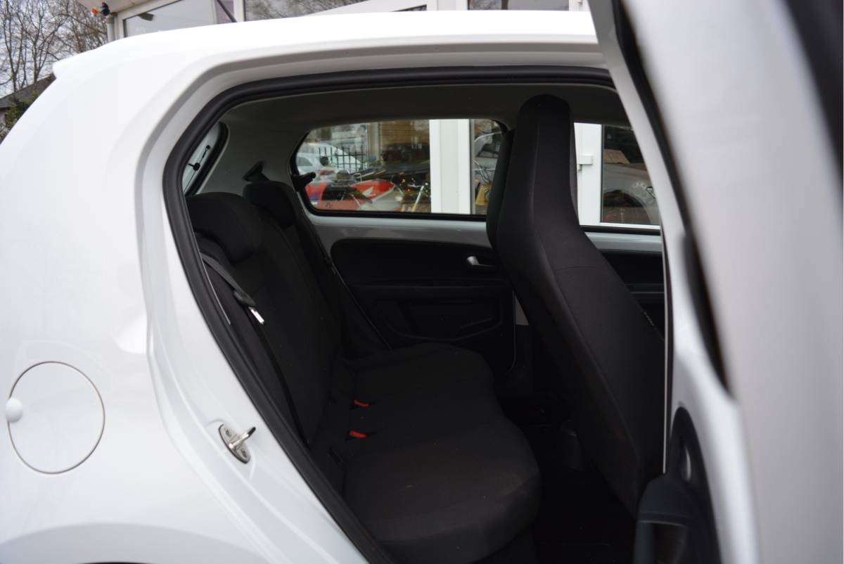 Volkswagen up! Volkswagen Up! 1.0 66PK Move Up! ✅ Clima ✅ Cruise ✅Camera ✅ PDC ✅