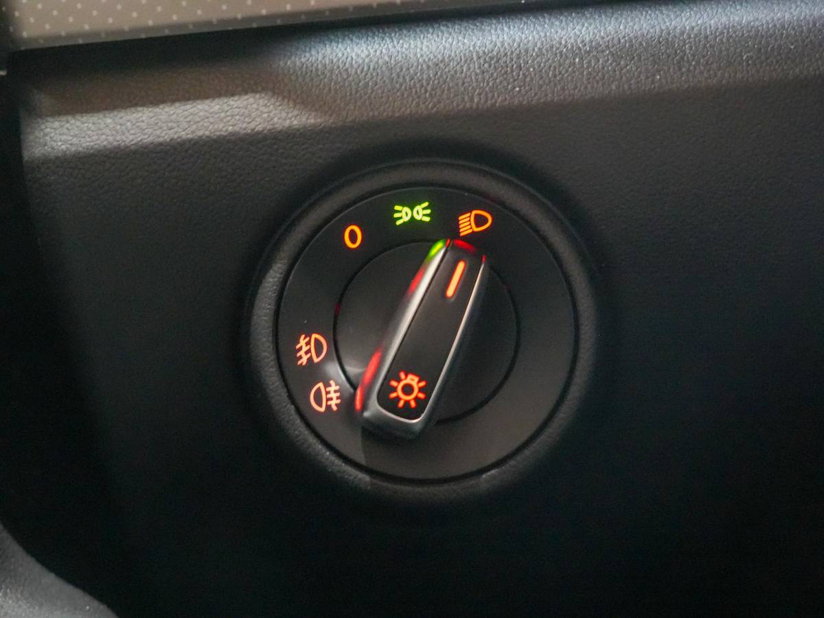 Volkswagen up! Volkswagen Up! 1.0 Rijklaar|stoel vrm|12maanden garantie.