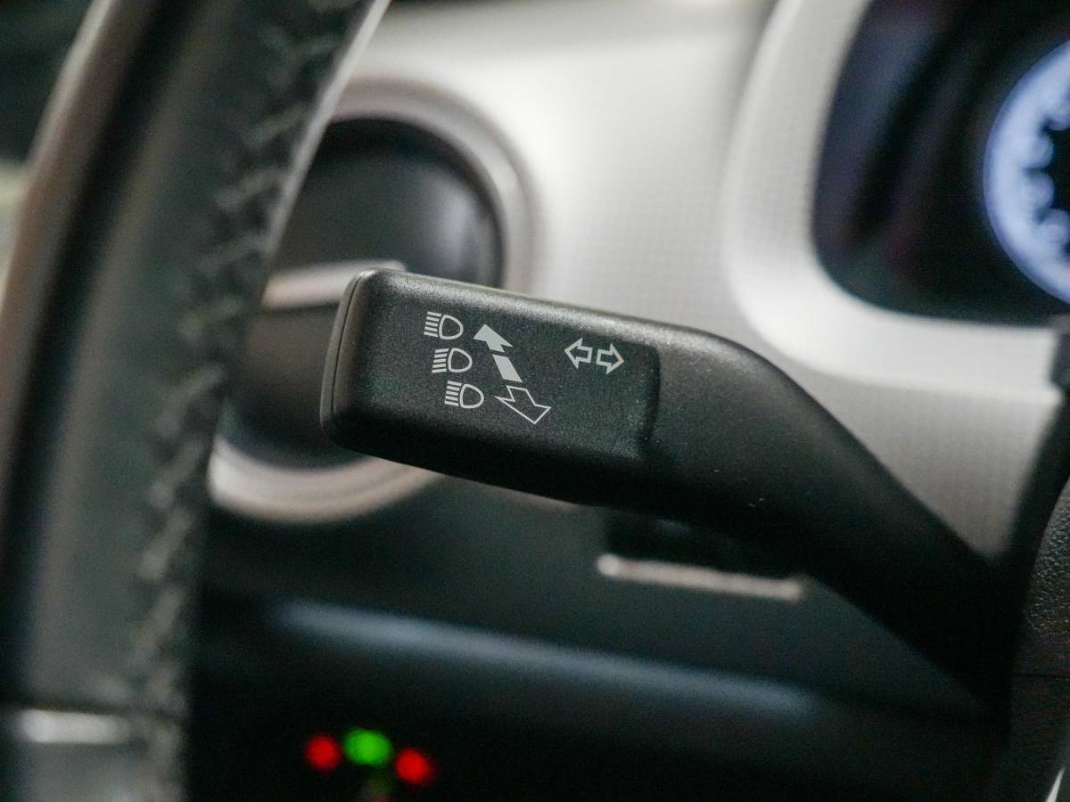 Volkswagen up! Volkswagen Up! 1.0 Rijklaar|stoel vrm|12maanden garantie.